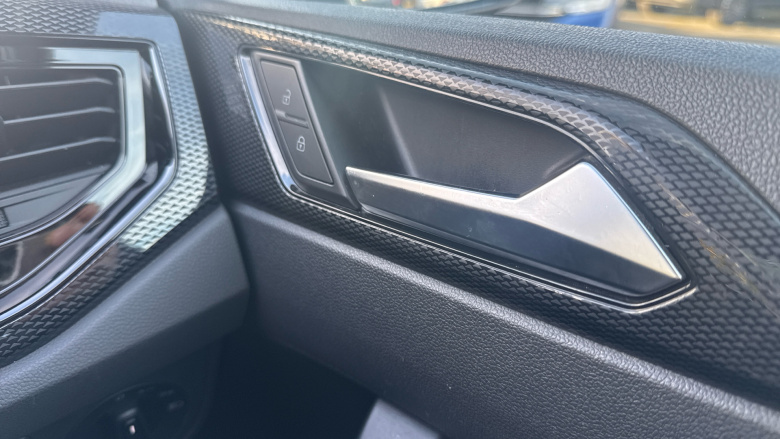 Volkswagen Polo 1.0 Life 5dr Petrol Hatchback